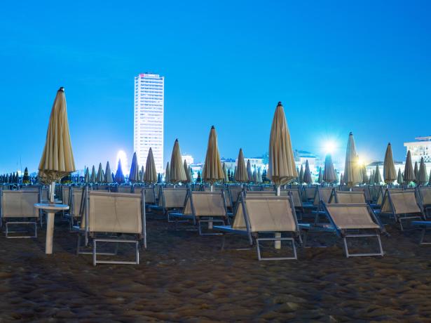 hotelnewcastlecesenatico fr offre-juillet-a-l-hotel-pres-de-la-mer-a-cesenatico 012
