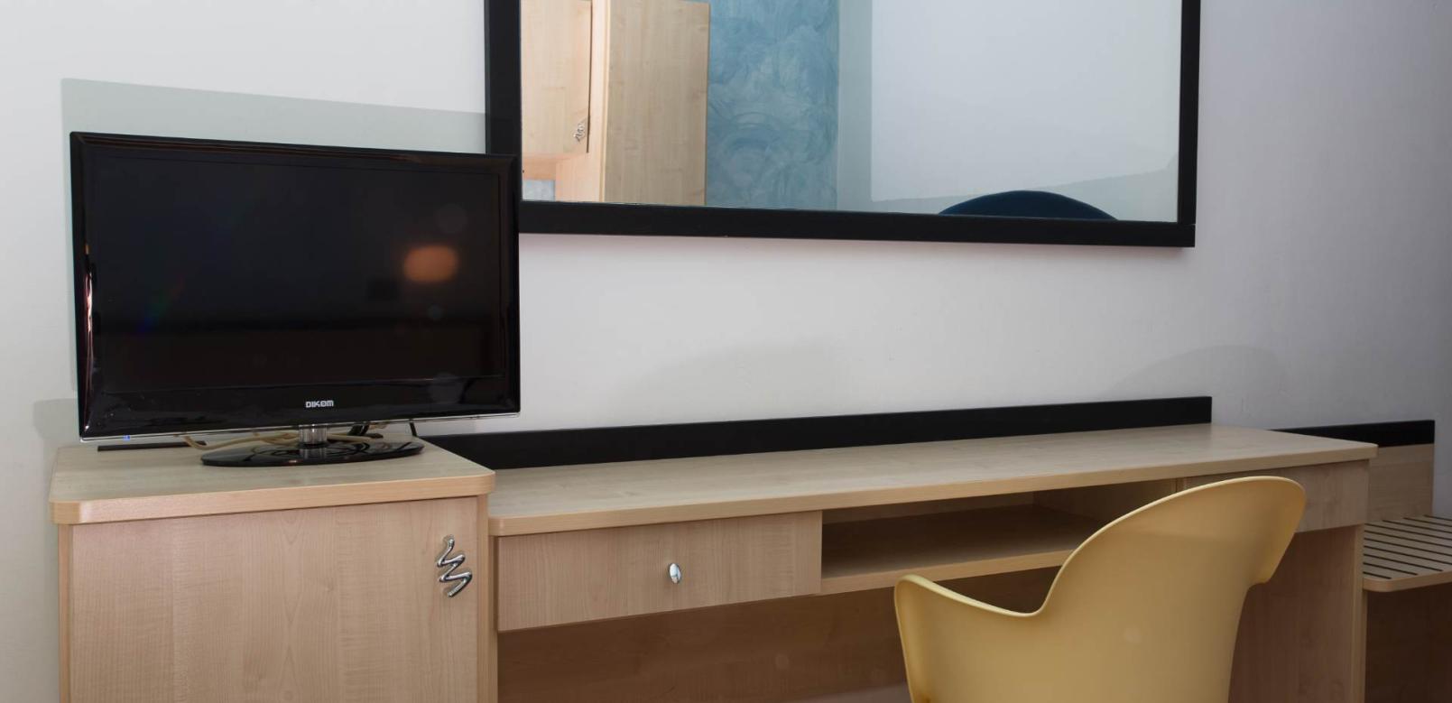 hotelnewcastlecesenatico en rooms 018